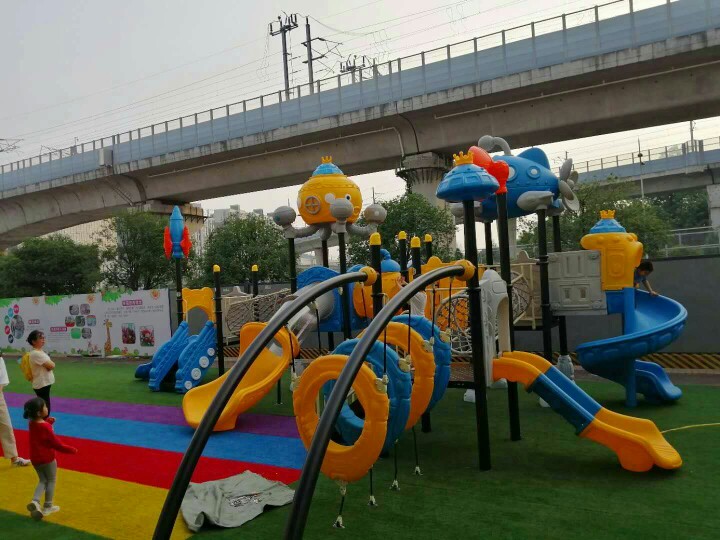 HL02101 Outdoor playground combination slide for children